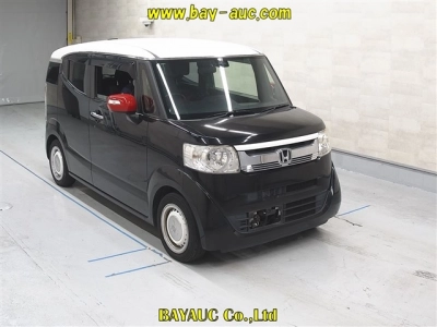 HONDA N-BOX SLASH