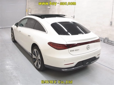 MERCEDES BENZ EQS
