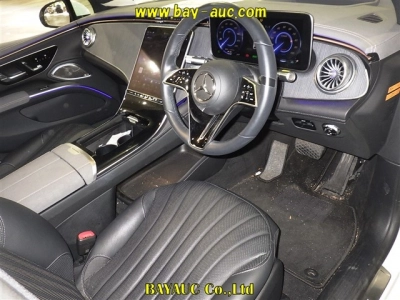 MERCEDES BENZ EQS