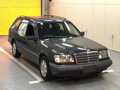 MERCEDES BENZ E CLASS