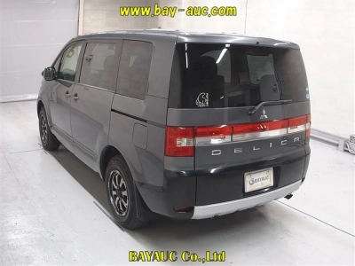MITSUBISHI DELICA D:5