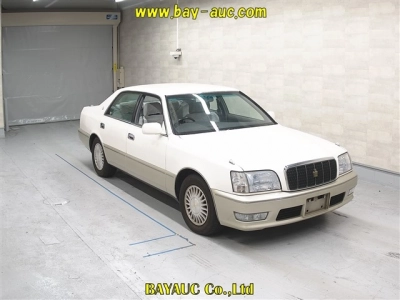 TOYOTA CROWN MAJESTA