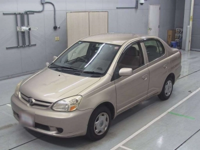 TOYOTA PLATZ