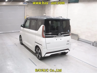 NISSAN ROOX