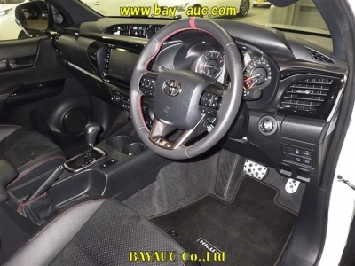 TOYOTA HILUX PICK UP