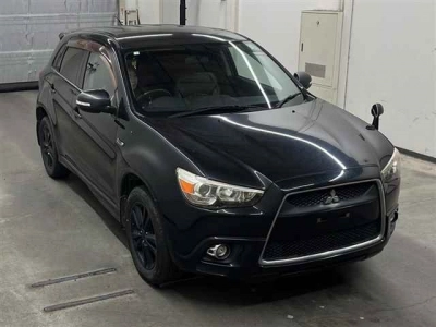 MITSUBISHI RVR