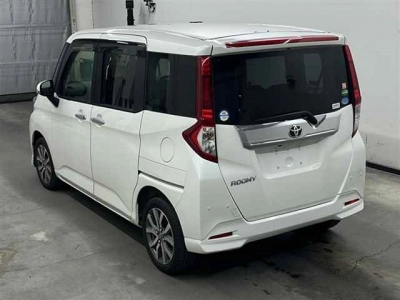 TOYOTA TANK