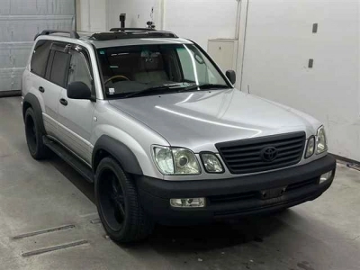 TOYOTA LAND CRUISER