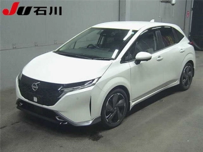 NISSAN AURA
