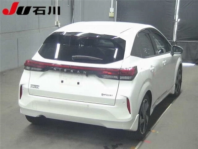 NISSAN AURA