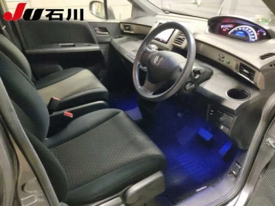 HONDA FREED SPIKE