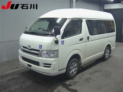 TOYOTA REGIUS ACE