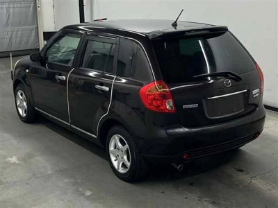MAZDA VERISA