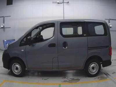 NISSAN NV200 VANETTE VAN