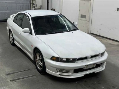 MITSUBISHI GALANT