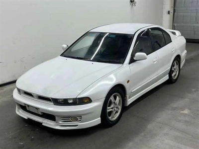 MITSUBISHI GALANT