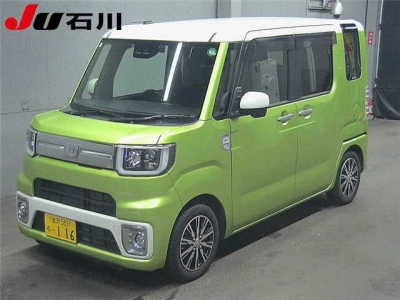 DAIHATSU WAKE