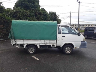 TOYOTA LITE ACE TRUCK