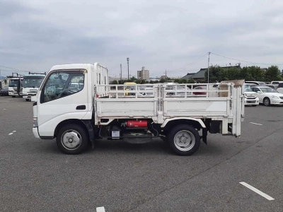 TOYOTA DYNA TRUCK