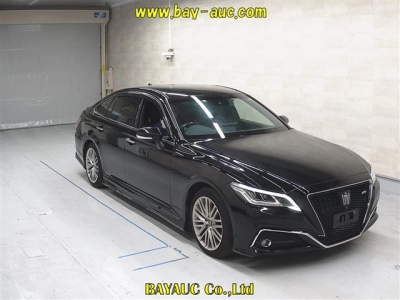 TOYOTA CROWN HYBRID