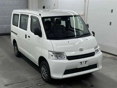 TOYOTA TOWN ACE VAN