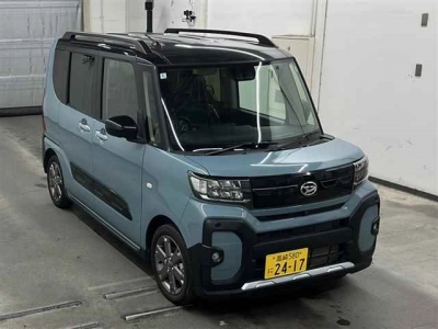 DAIHATSU TANTO FUN CROSS