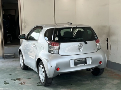 TOYOTA IQ