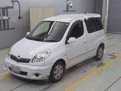 TOYOTA FUN CARGO