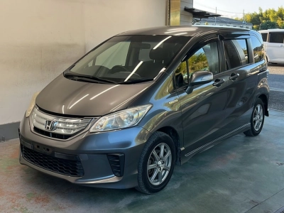 HONDA FREED HYBRID