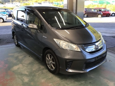 HONDA FREED HYBRID