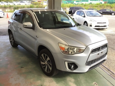 MITSUBISHI RVR