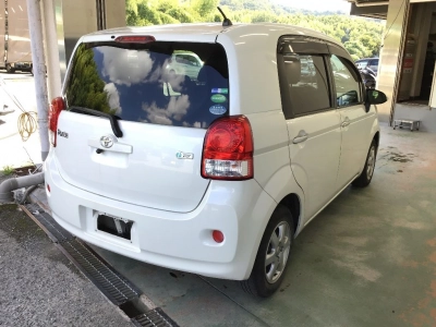 TOYOTA PORTE