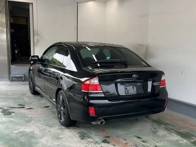 SUBARU LEGACY B4