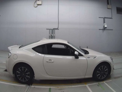 TOYOTA 86