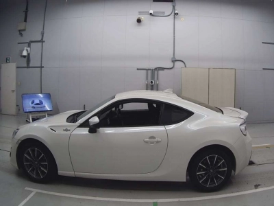 TOYOTA 86