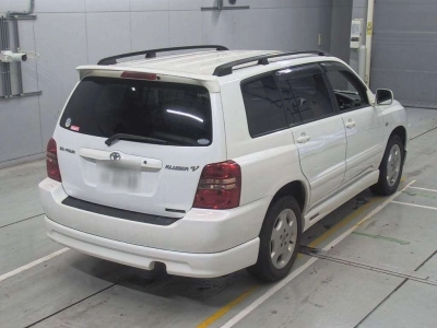 TOYOTA KLUGER
