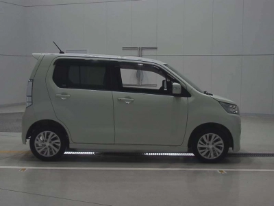 SUZUKI WAGON R STINGRAY
