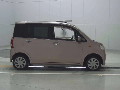 DAIHATSU TANTO EXE
