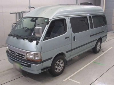 TOYOTA REGIUS VAN