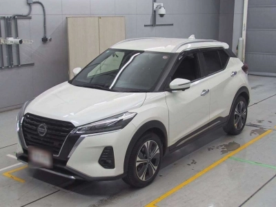 NISSAN KICKS