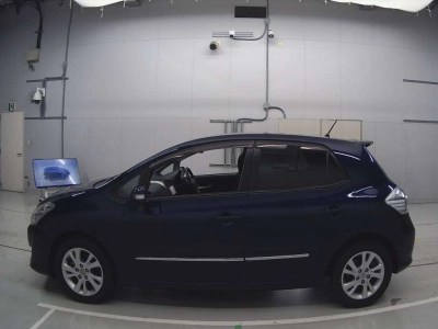 TOYOTA BLADE