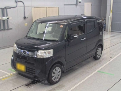 HONDA N-BOX SLASH