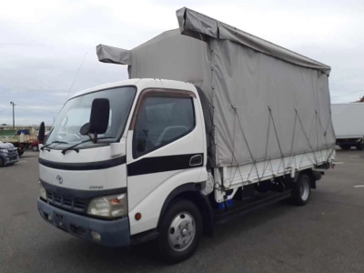 TOYOTA DYNA TRUCK