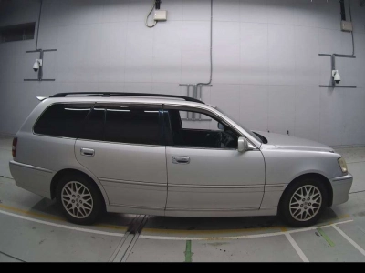 TOYOTA CROWN ESTATE