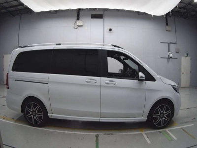 MERCEDES BENZ V CLASS