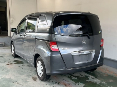 HONDA FREED SPIKE