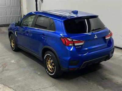 MITSUBISHI RVR