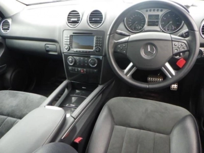 MERCEDES BENZ M CLASS