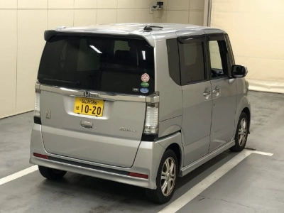 HONDA N BOX CUSTOM