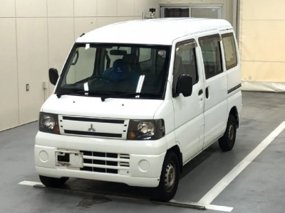 MITSUBISHI MINICAB